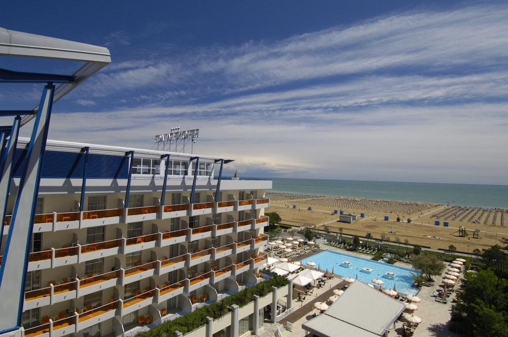 Bibione Palace Hotel Bagian luar foto