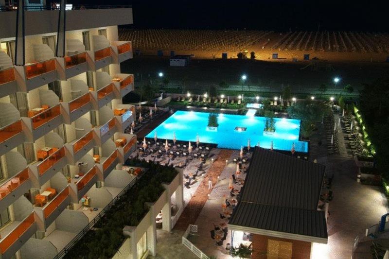 Bibione Palace Hotel Bagian luar foto