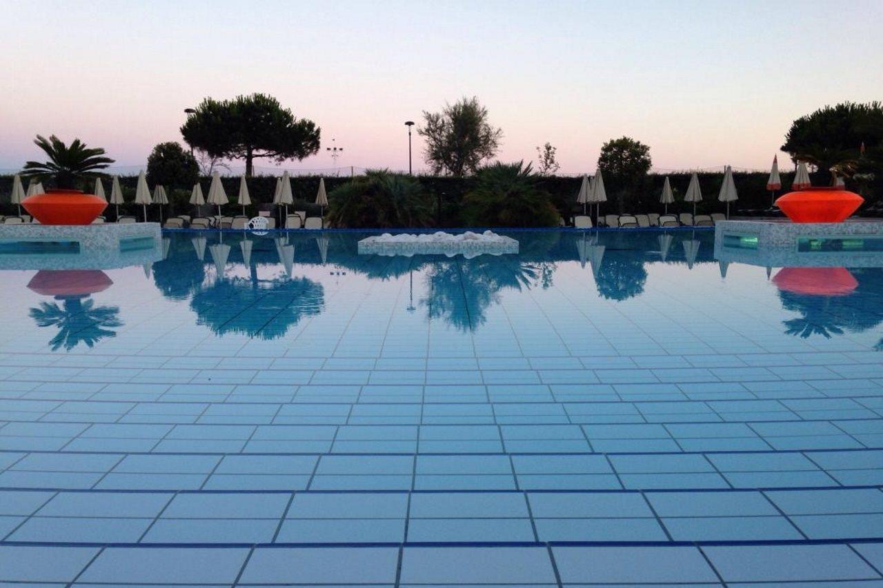 Bibione Palace Hotel Bagian luar foto